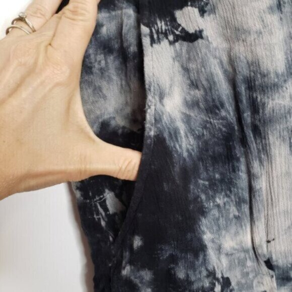 Torrid Pull-On Gauze Mid-Rise Short Tie Dye POCKETS Drawstring Waist Siz… - Picture 3 of 14